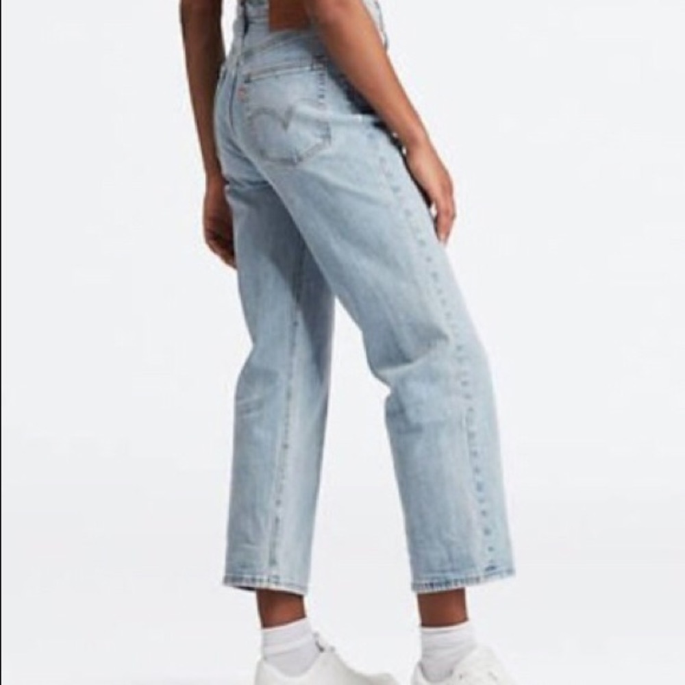 Levi’s Ribcage Straight